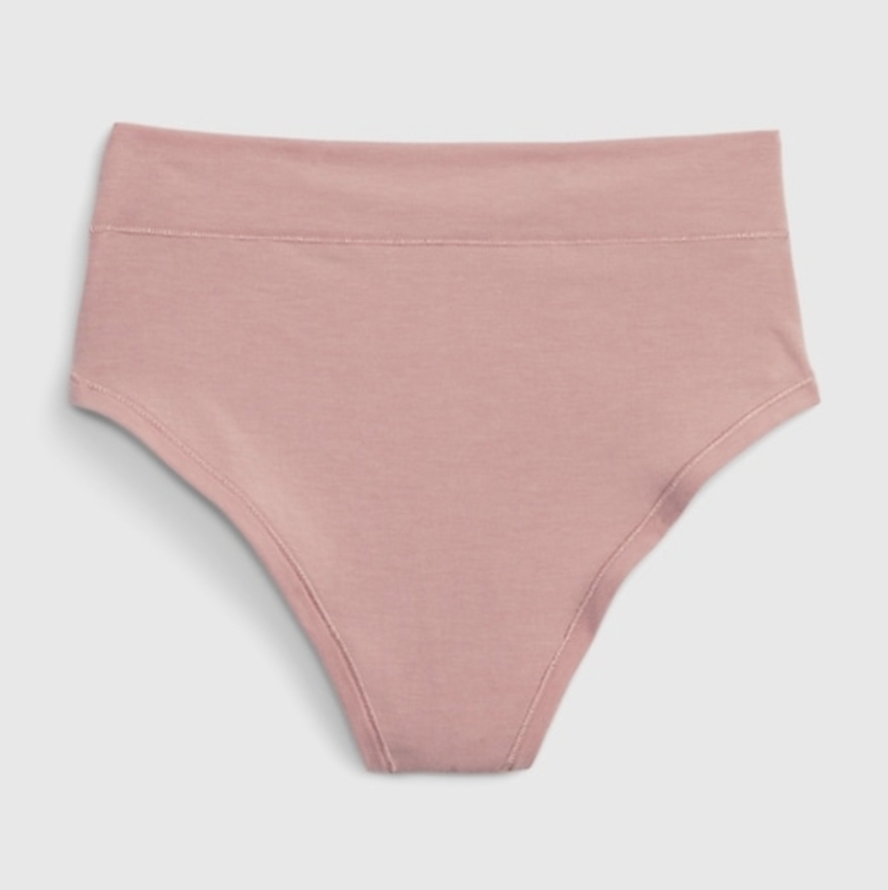 GAP breathe hi rise thong